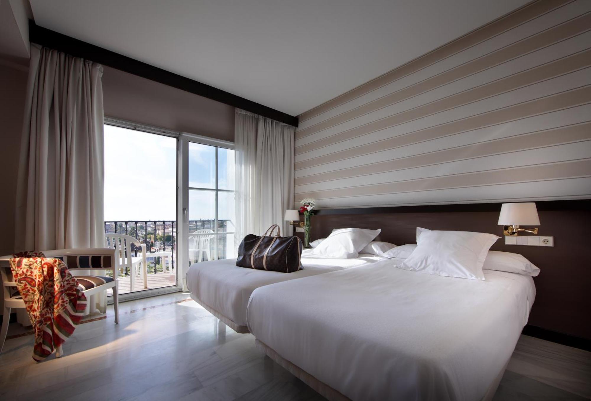 Hotel Abades Benacazón Kültér fotó